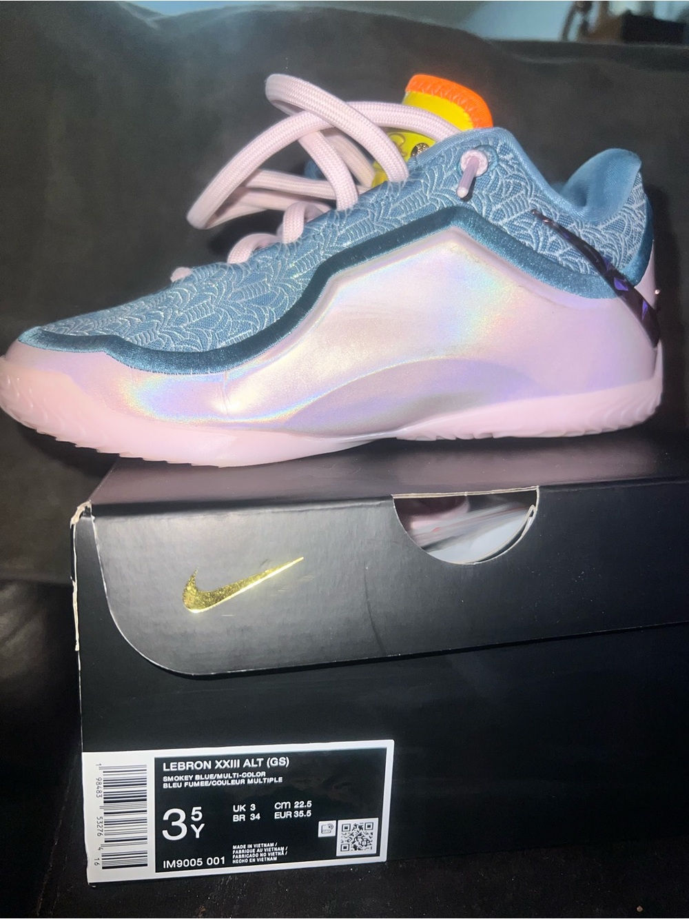 3.5y Nike Kids' LeBron XXI Low Iridescent Pink/Blue Basketball Shoe